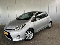 Occasion Toyota Yaris Hybrid 101 PK (74 kW) 2014 Grijs Hatchback