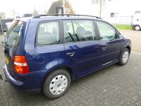 tweedehands VW Touran 1.6 Business, airco.