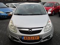 tweedehands Opel Corsa 1.4-16V Enjoy Airco 5 Deurs !!
