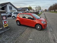 Occasion VW up! Groove 60 PK (44 kW) 2013 Oranje (metallic) Hatchback
