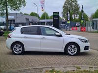 tweedehands Peugeot 308 1.2 Benzine | GLASDAK | APPLE CARPLAY