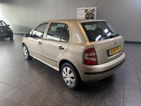 tweedehands Skoda Fabia 1.4-16V Equipe Dealer onderhouden Airco Cruise c