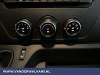 tweedehands Renault Master 2.3 dCi 146pk Bakwagen + Laadklep Zijdeur 232cm hoogte Euro6 Airco | Cruise | Navigatie bijrijdersbank, LED, 963kg laadvermogen