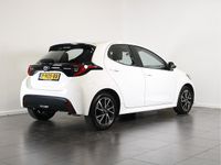 Occasion Toyota Yaris Hybrid 80 PK (58 kW) 2022 Wit Hatchback