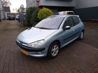 tweedehands Peugeot 206 1.4 Gentry