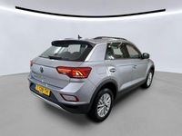 Occasion VW T-Roc Life 112 PK (82 kW) 2023 Grijs SUV