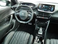 tweedehands Peugeot e-2008 EV GT Pack 50 kWh 3-fase lader Panoramadak| Draadloze telefoonlader| Leer met stoelverwarming|12% bijtelling