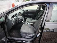 tweedehands VW Golf VIII Variant 1.5 TSI Comfortline Clima | Cruise | Navi | Lichtmetaal | Trekhaak | All season | Pdc |