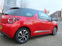 tweedehands DS Automobiles DS3 1.2 PureTech Chic AIRCO ECC / NAVIGATIE / TWO TONE