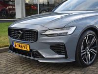 tweedehands Volvo S60 T6 340PK Recharge Automaat AWD R-Design / H&K / Schuifdak / Elektrische stoelen / Stoel&Stuur verwarming / 360 camera