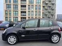 Occasion Renault Modus Initiale 112 PK (82 kW) 2005 Zwart MPV