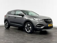 tweedehands Opel Grandland X 1.2 Turbo Business Executive | Panoramadak | 18" Bicolor velgen | Navigatie