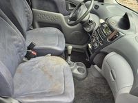 Occasion Toyota Yaris Verso Luna 86 PK (63 kW) 2000 Grijs MPV