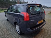 tweedehands Peugeot 5008 1.6 HDiF ST 5p. Pano| Airco| Cruise| AUT| Elekt ramen