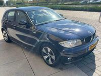 tweedehands BMW 118 1-SERIE i High Executive / Climate Contr. / Cruise / Achteruit sens.