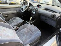 Occasion Peugeot 206 75 PK (55 kW) 1999 Wit Hatchback