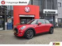Occasion Mini Cooper Pepper 136 PK (100 kW) 2018 Rood Hatchback