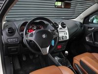 tweedehands Alfa Romeo MiTo 1.3 JTDm Distinctive | Clima | Cruise | Leder |