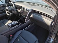 tweedehands Hyundai Tucson 1.6 T-GDI PHEV Premium 4WD / ¤ 7.000,- Voordeel! / ¤ 45.890,- rijklaar / Direct Leverbaar / Navigatie + Apple Carplay/Android Auto / Climate Control / Adaptieve Cruise Control /