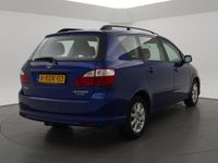 tweedehands Toyota Avensis Verso 2.0i AUTOMAAT 7-PERSOONS + NAVIGATIE / CAMERA / CLIMATE CONT