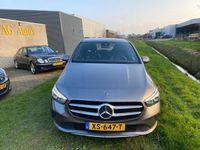 tweedehands Mercedes B180 Launch Edition