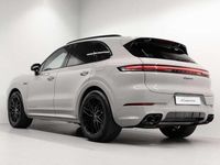 Nieuw Porsche Cayenne Black Edition 470 PK (345 kW) 2025 SUV