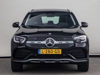 tweedehands Mercedes GLC300e 4MATIC AMG Panorama, Trekhaak, Hybrid 2020