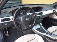 tweedehands BMW 330 3-SERIE Touring i Business Line M Sport * M-Sportpakket * 19 inch * Elektrisch verstelbare stoelen *