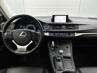 Occasion Lexus CT200h Sport Line 136 PK (100 kW) 2017 Mercury grey metallic (grijs metallic) Hatchback