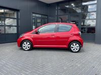 tweedehands Toyota Aygo 1.0-12V Aspiration Red | Origineel nederlands! | Airco | 5 deurs | Half lederen bekleding