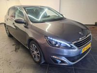 tweedehands Peugeot 308 PureTech 130 PK Blue Lease Premium Navigatie | Pan