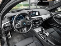 tweedehands BMW 540 540 5-serie TouringxDrive High Executive M-Pakke