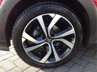 tweedehands Citroën C3 1.2 PureTech Shine 17" LM. Stoel verw. , Nav, Pdc
