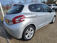 tweedehands Peugeot 208 1.2 VTi Envy CLIMA/NAVI(HANDELSPRIJS, ZIE OPMERKINGEN)