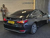 Occasion Lexus ES300H Business Edition 178 PK (130 kW) 2022 Zwart Sedan