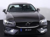 tweedehands Volvo S60 B4 Plus Bright - Panorama/schuifdak - IntelliSafe Assist & Surround - Harman/Kardon audio - 360º Camera - Adaptieve LED koplampen - Elektr. bedienb. voorstoelen met geheugen - Parkeersensoren voor & achter - Verwarmde voorstoelen, stuur & achter