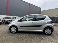 Occasion Toyota Aygo Comfort 68 PK (50 kW) 2010 Grijs (metallic) Hatchback