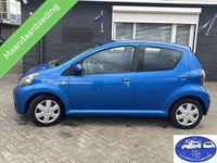 Occasion Toyota Aygo Comfort 68 PK (50 kW) 2011 Blauw Hatchback