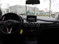 tweedehands Mercedes B200 Automaat | Bi-Xenon | Airco | Navigatie | Parkeers