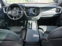 tweedehands Volvo XC60 2.0 T8 Twin Engine AWD R-Design | Trekhaak | 360° Camera | Massage | Stoel ventilatie | Stoel+stuur+bank verwarmd | Harman/Kardon | Panorama Schuifdak |