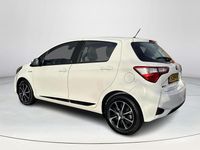 Occasion Toyota Yaris Hybrid Design 101 PK (74 kW) 2018 Wit Hatchback