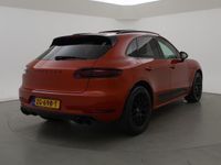 tweedehands Porsche Macan Turbo 3.0 GTS 361 PK *BTW* + PANORAMA / LUCHTVERING / APPLE CARPLAY