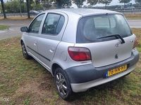 Occasion Toyota Yaris Luna 68 PK (50 kW) 2001 Grijs Hatchback