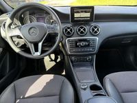 tweedehands Mercedes A180 Prestige / AUTOMAAT / NAVI / CRUISE