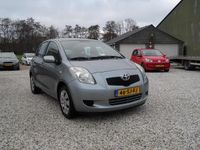 Occasion Toyota Yaris Sol 87 PK (63 kW) 2006 Grijs Hatchback