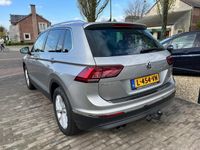 tweedehands VW Tiguan 2.0 TSI 4MOTION HIGHLINE 179PK / SCHUIFDAK / NAVI