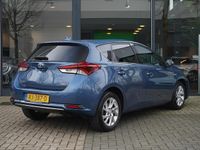 Occasion Toyota Auris Hybrid 2017 Blauw Hatchback