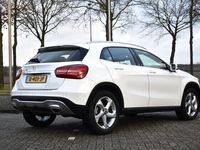 tweedehands Mercedes GLA180 Urban Automaat / Clima / Navi / Apple CarPlay / LE