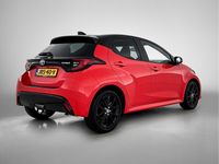 Occasion Toyota Yaris Hybrid Executive 117 PK (86 kW) 2023 Rood Hatchback