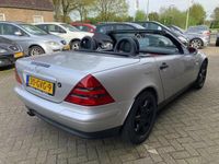 tweedehands Mercedes SLK230 K. Bj 1999 goed werkend dak, Leer, onlogische km stand, inruil is mogelijk